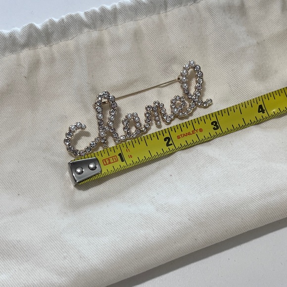 Chanel vintage crystal Gold Brooch - Picture 3 of 5